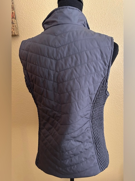 Christopher & Banks Quilted Sleeveless Vest in Gray - Picture 3 of 4